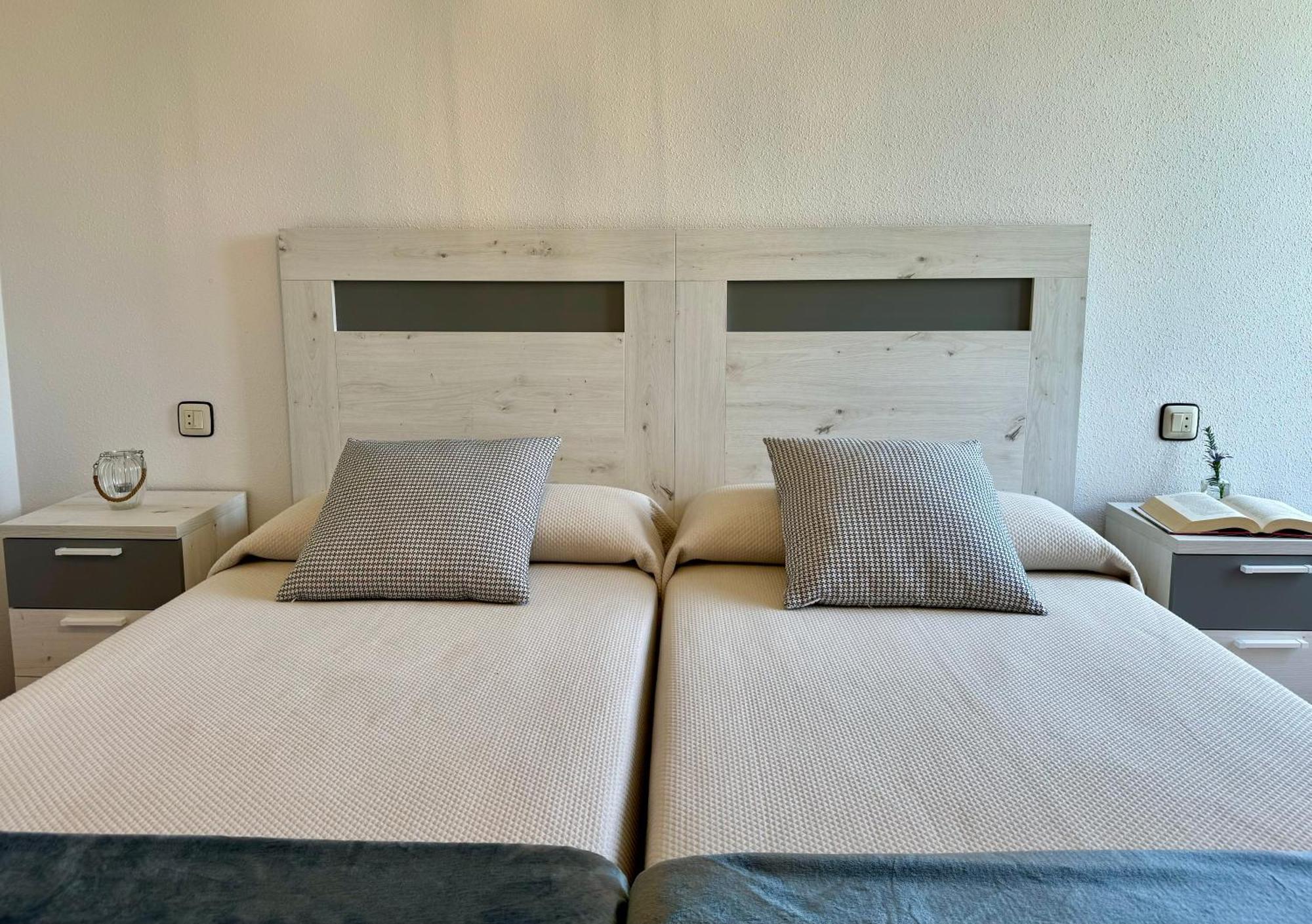 Apartamentos Santa Marina يانس المظهر الخارجي الصورة